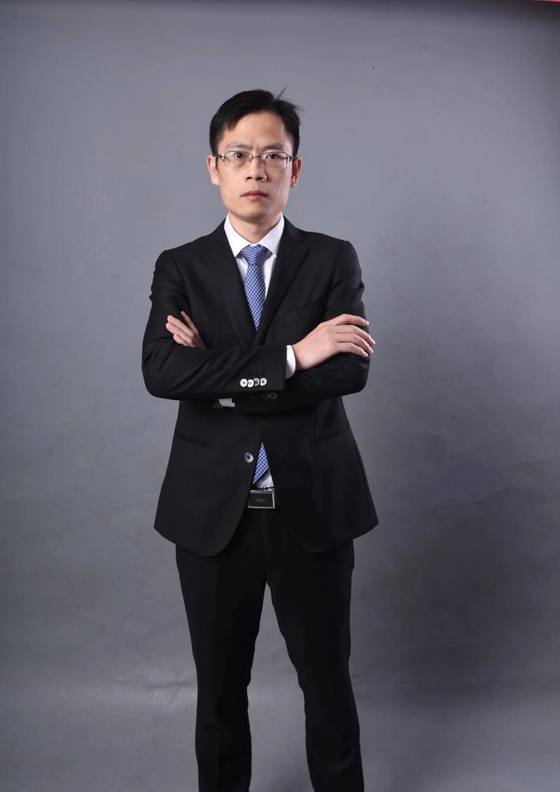 蒲晓华 创始人 & 执行董事